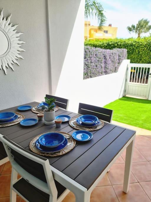 Homely Apt In Modern Building With Pool San Miguel de Abona Exteriér fotografie